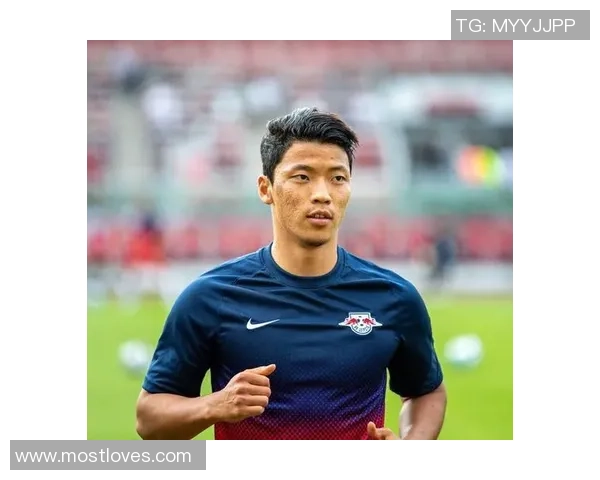 黄喜在足球赛场上的崛起与未来发展展望分析